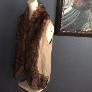 mark. sparkle oatmeal knit vest/faux fur trim, S